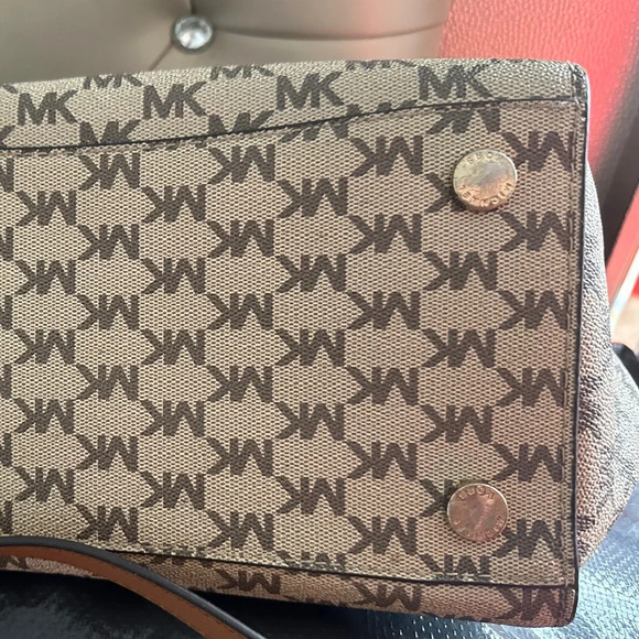 Michael Kors Signature Saffiano Leather Tan and Cream Satchel - Picture 5 of 9